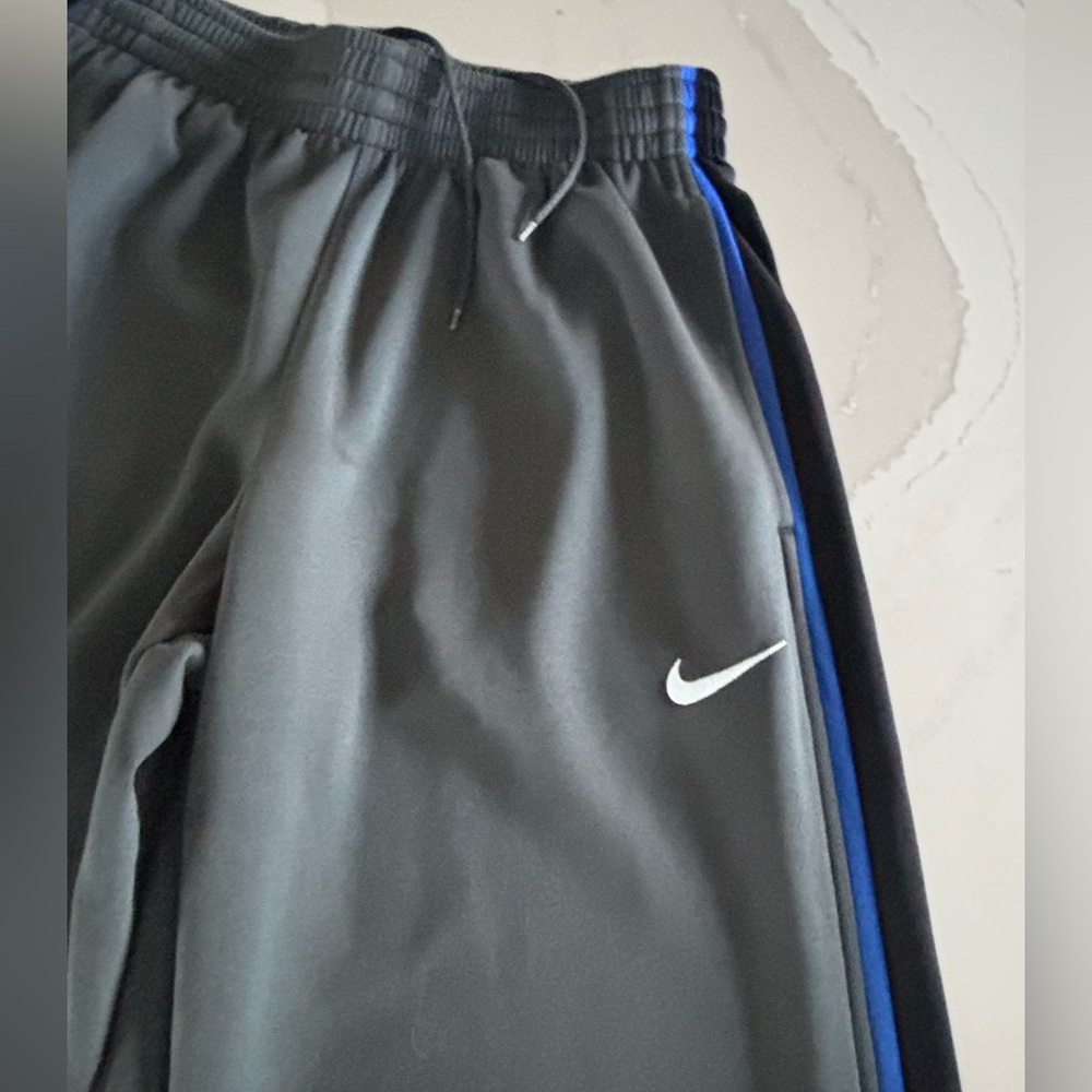 Nike Men’s Duke Athletic Pants with Zip Bottom - Size Large - Like New! - Picture 10 of 11